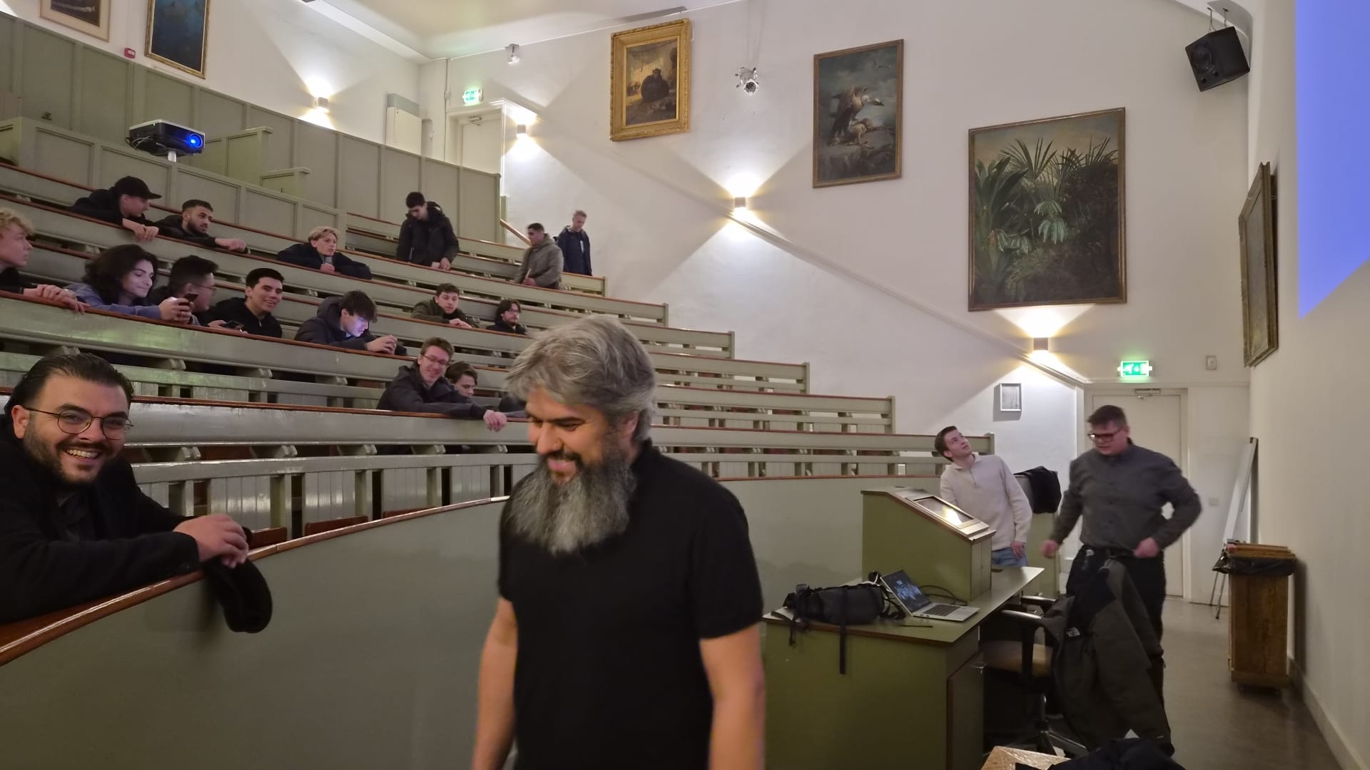 Collegezaal moment